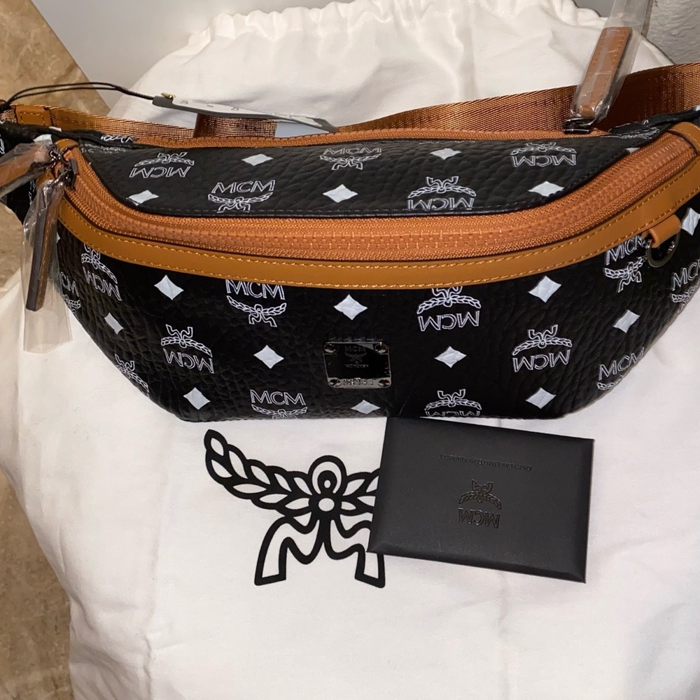 New💕MCM Visetos Belt Bag 💕 - Picture 3 of 6